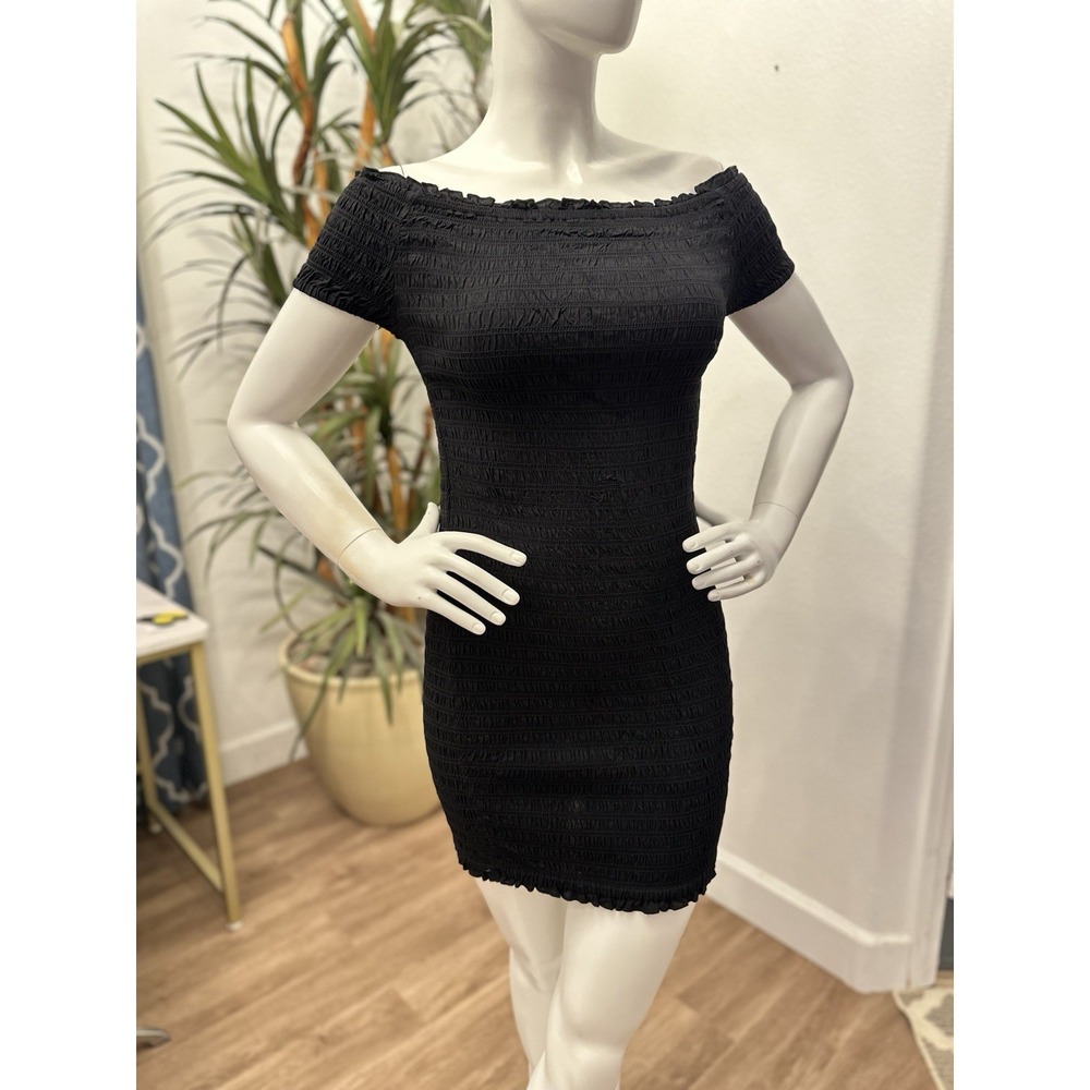 NEW Cotton On Black Dress Size M/L 8/10 Off Shoulder Smocked Cocktail Party NWT - Picture 2 of 10
